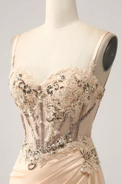 Elegante champanhe sereia plissado vestido de baile de formatura de cetim com apliques