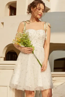 Elegante spaghetti tiras vestido de homecoming curto branco com bordado
