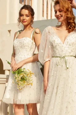 Elegante spaghetti tiras vestido de homecoming curto branco com bordado