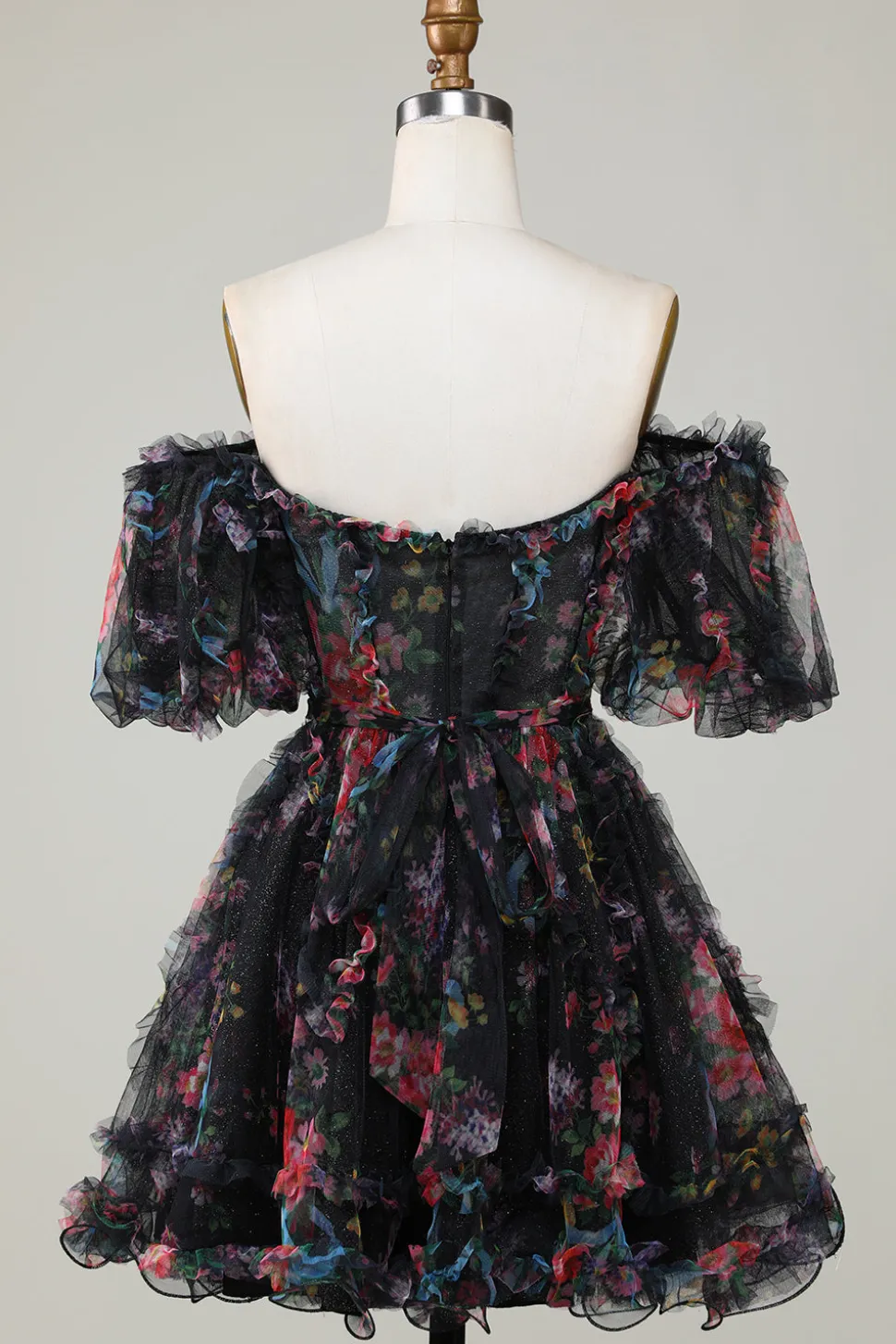 Elegante Uma linha fora do ombro Dusty Rose Tulle Short Homecoming Dress com mangas curtas