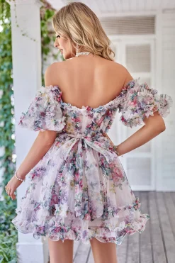 Elegante uma linha fora do ombro vestido de tule preto curto Homecoming com mangas curtas