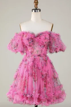 Elegante uma linha fora do ombro vestido de tule preto curto Homecoming com mangas curtas