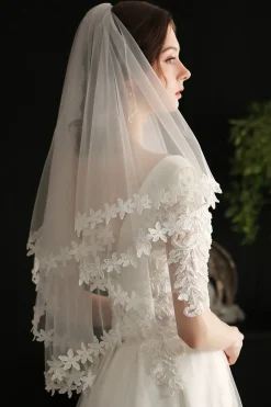 Elegante Véu de Noiva de Renda Floral Branca