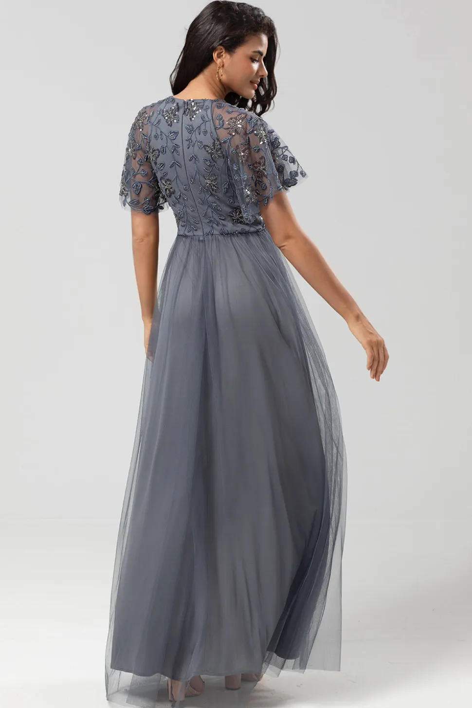 Elegância Clássica A-Line Jewel Neck Cinza Vestido de Dama de Honra Longo com Mangas Curtas