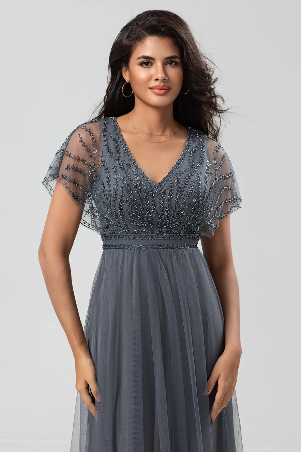 Epítome do Romance A-Line V Pescoço Eucalipto Vestido Longo Madrinha com Missangas
