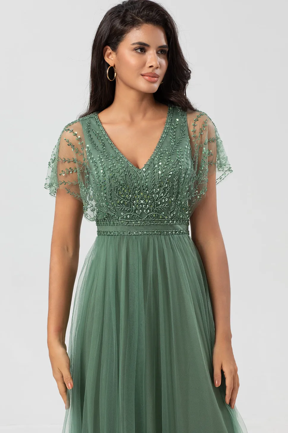 Epítome do Romance A-Line V Pescoço Eucalipto Vestido Longo Madrinha com Missangas
