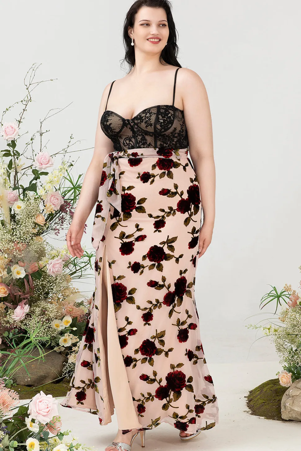 Espaguete Alças Preto Floral Tamanho Grande Vestido de Festa