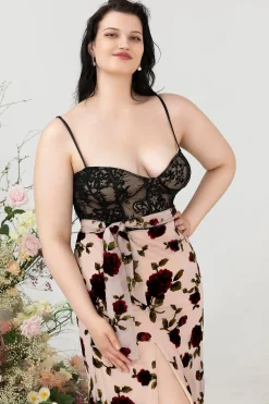 Espaguete Alças Preto Floral Tamanho Grande Vestido de Festa