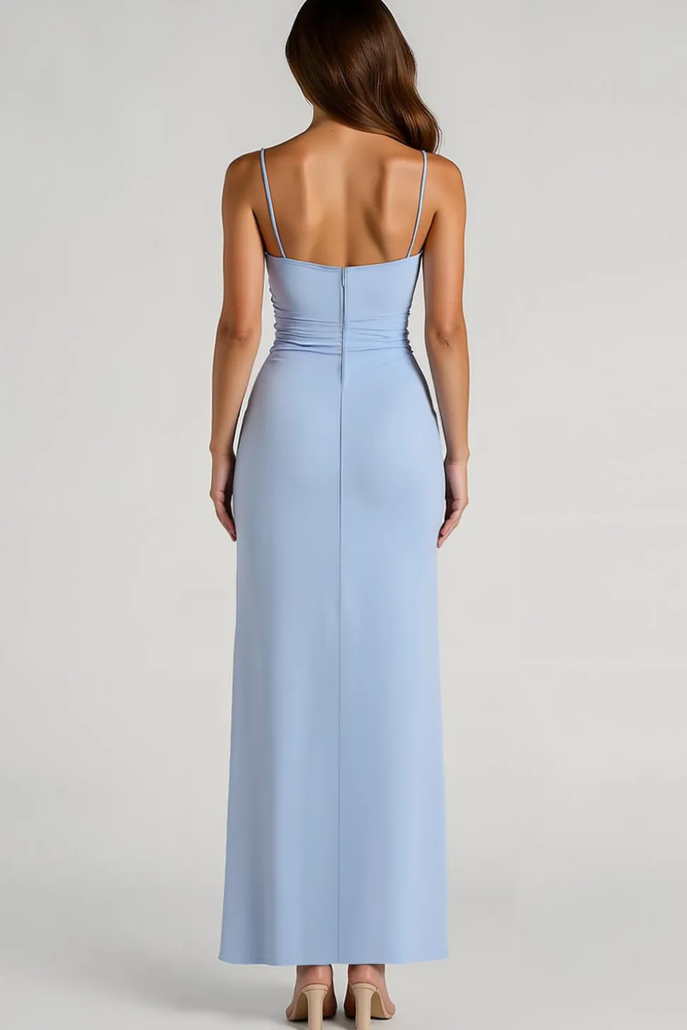 Esparguete azul claro correias bainha Ruched longo vestido de dama de honra