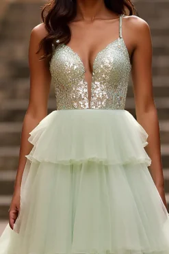Esparguete verde brilhante cintilante Tiered Long Prom Dress com lantejoulas