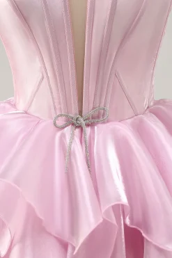 Espartilho azul em camadas Uma linha de vestido sem alças Homecoming com renda para trás