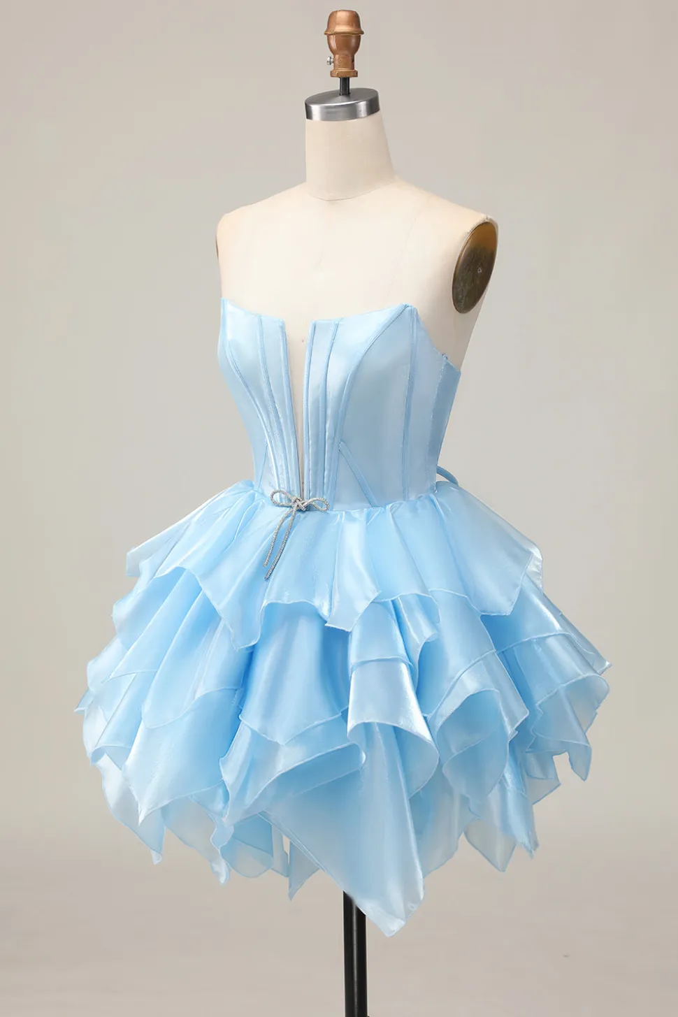 Espartilho azul em camadas Uma linha de vestido sem alças Homecoming com renda para trás