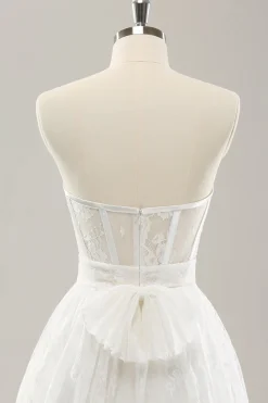 Espartilho branco sem alças vestido de noiva longo em camadas