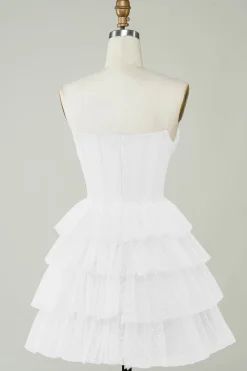 Espartilho brilhante vestido branco em camadas