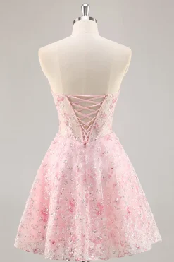 Espartilho cor-de-rosa A Line Strapless Homecoming Dress com apliques