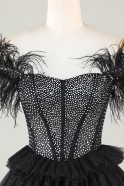 Espartilho frisado brilhante A-Line Preto Vestido Curto Homecoming com Penas