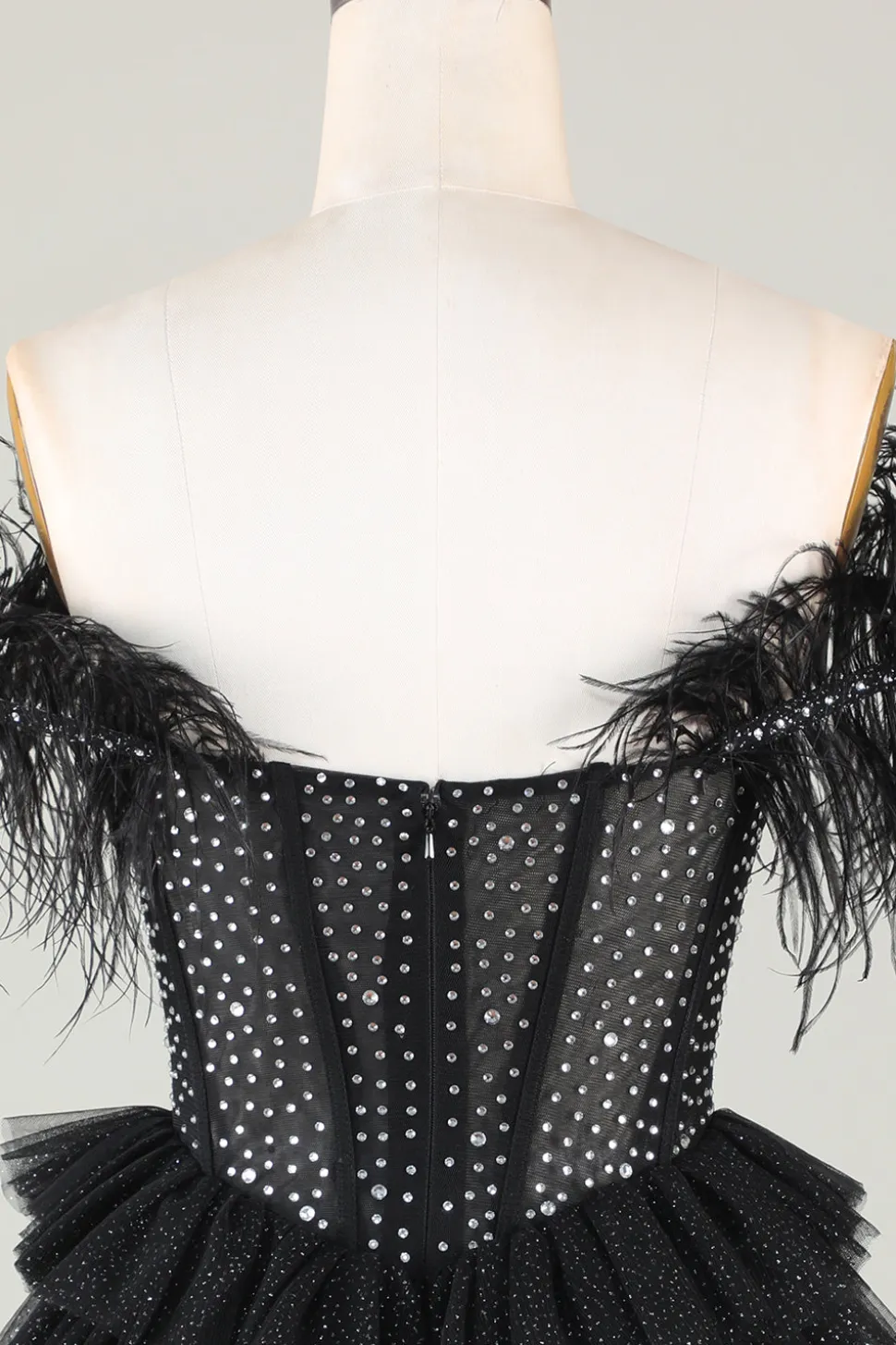 Espartilho frisado brilhante A-Line Preto Vestido Curto Homecoming com Penas