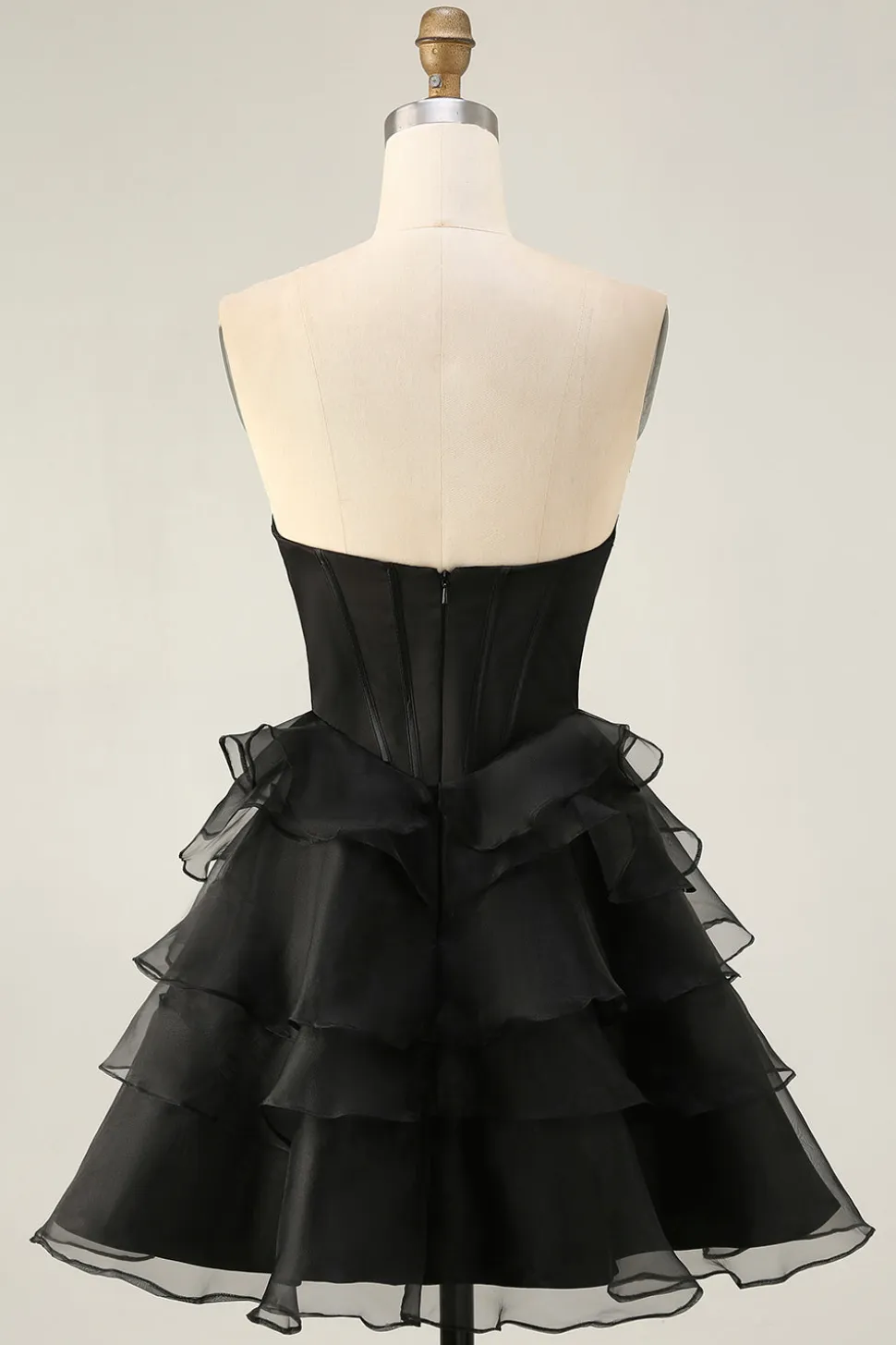 Espartilho preto sem alças em camadas uma linha curto Homecoming Dress com frisos