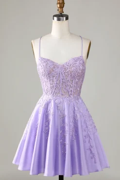 Espartilho roxo A-Line cetim curto homecoming vestido com renda