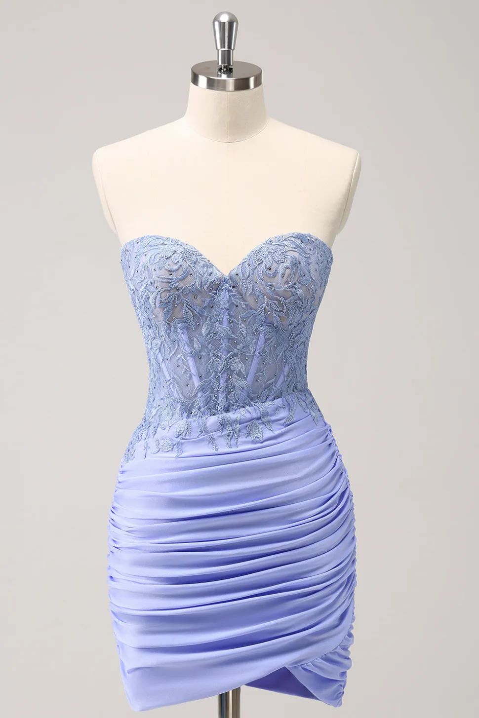 Espartilho sem alças lilás plissado apertado Homecoming Dress com apliques
