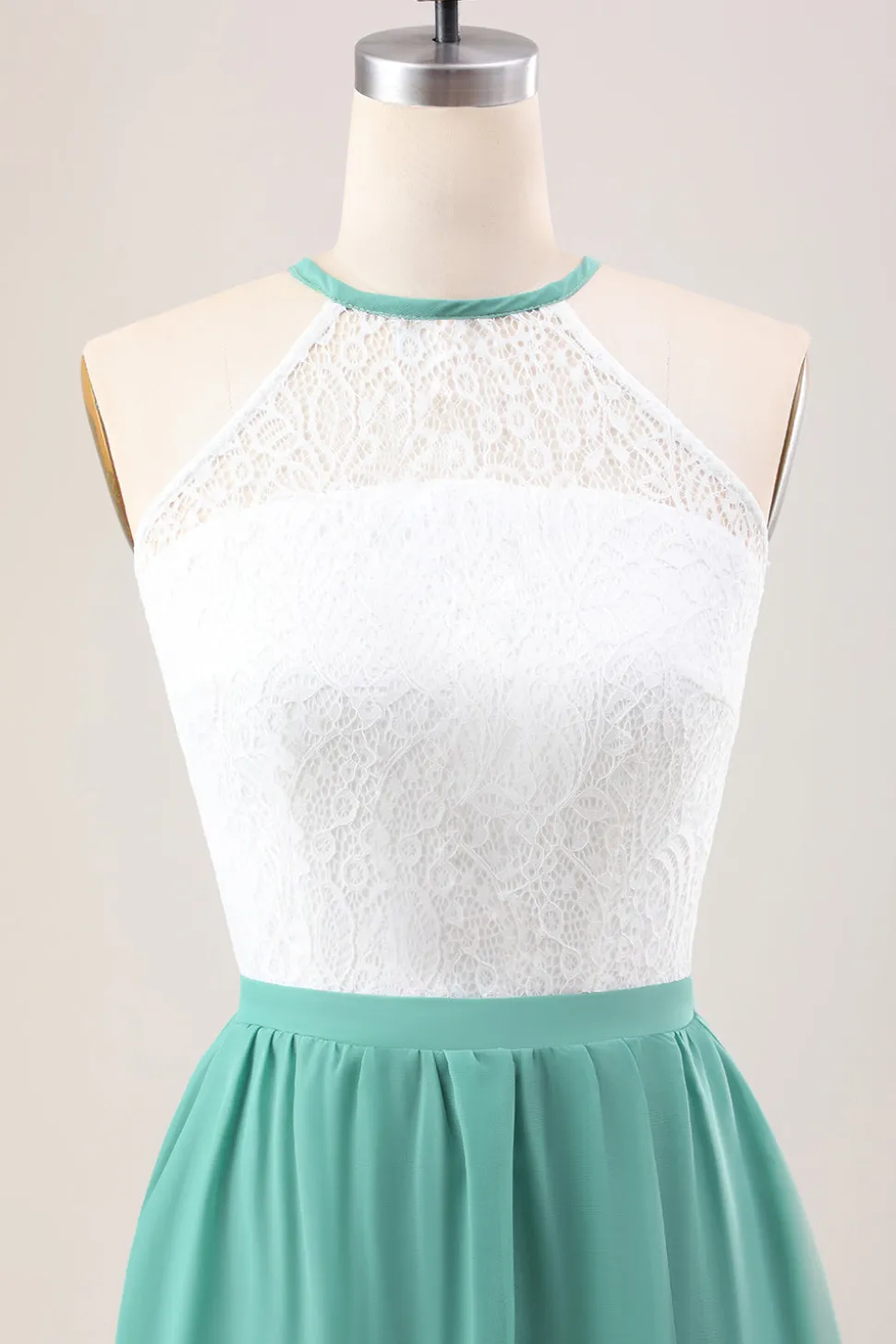 Eucalipto A Line Tiered Ruffled Long Bridesmaid Dress With Lace