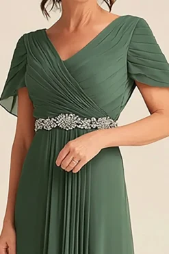 Eucalipto elegante uma linha Ruched mãe de vestido de noiva com cinto