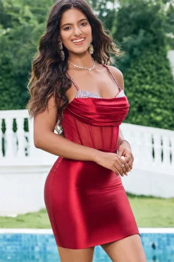 Exclusivo Glitter Vermelho Escuro Frisado Cetim Corset Tight Short Homecoming Dress