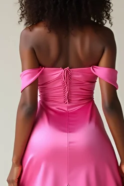Fúcsia de cetim simples fora do ombro bainha vestido de baile com fenda