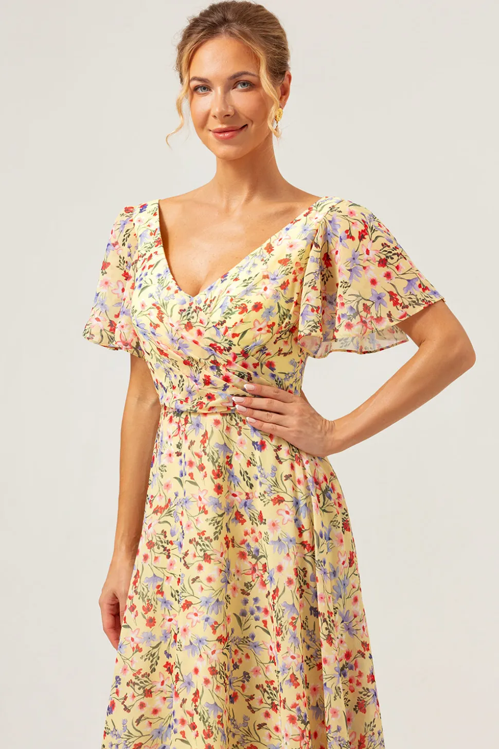 Flor amarela estampada A-Line V-neck mangas curtas longo vestido de baile