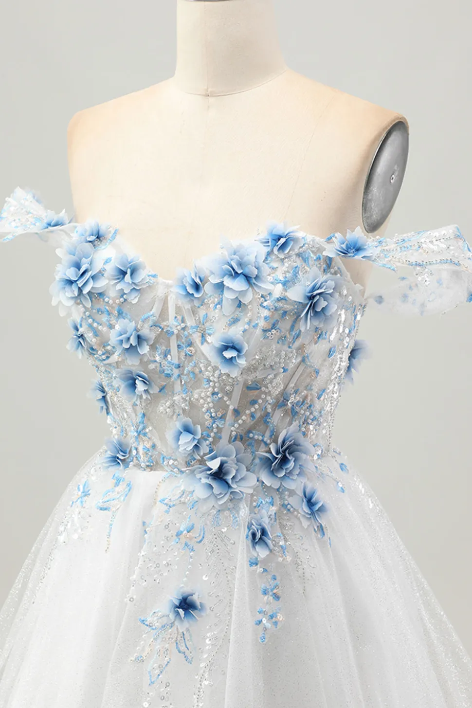 Flor azul branca A-Line fora do espartilho ombro vestido curto Homecoming