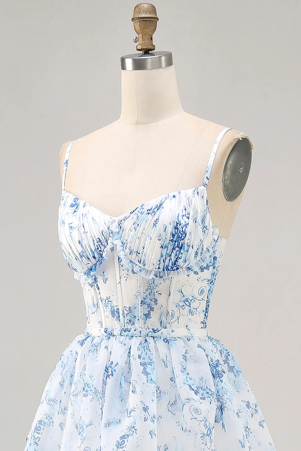 Flor azul branca Uma linha impressa vestido de dama de honra em camadas com fenda