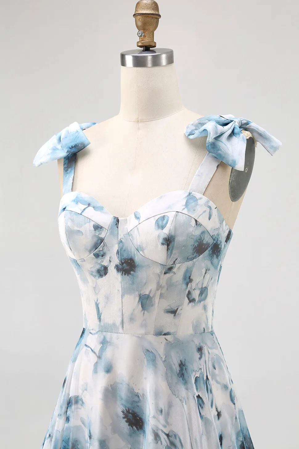 Flor azul estampada uma linha longo vestido de dama de honra com renda-up de volta
