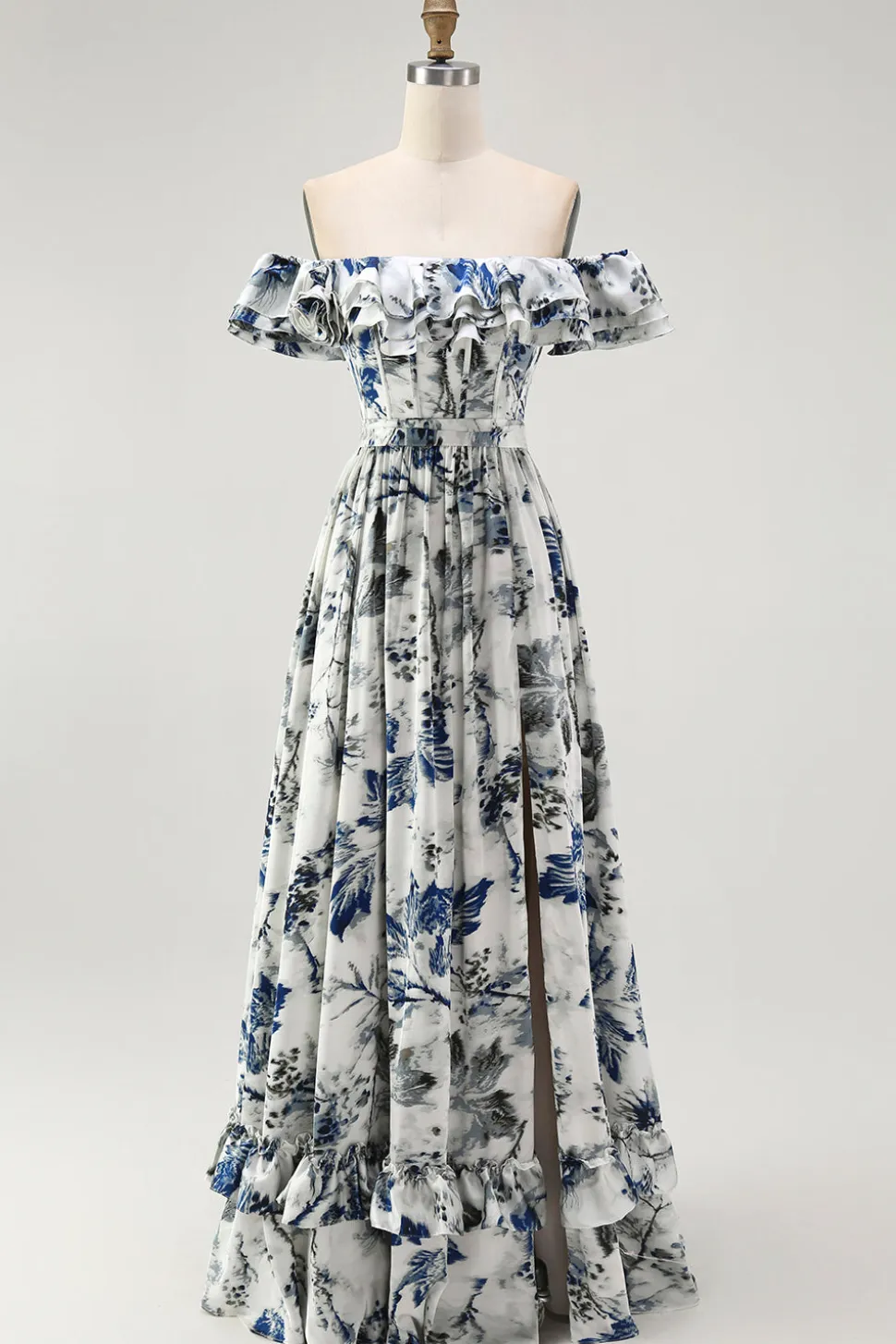 Floral azul babado fora do ombro um vestido de dama de honra linha