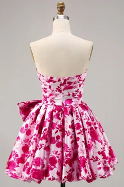 Floral Fuchsia Strapless Uma linha Homecoming Dress com arco