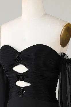 Fora do ombro Keyhole vestido preto Homecoming com frisos