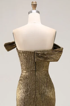 Fora do ombro metalizado vestido de baile de formatura com fenda