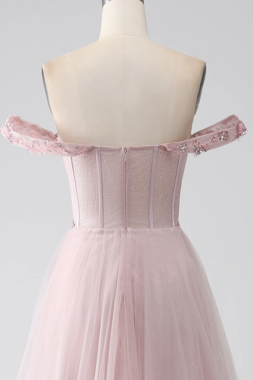 Fora do ombro uma linha vestido de baile frisado com fenda