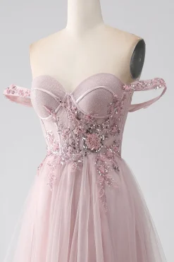 Fora do ombro uma linha vestido de baile frisado com fenda