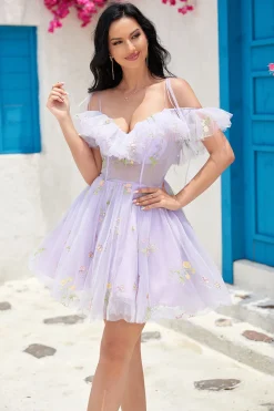 Fora dos Folhos de Ombro Tule Homecoming Dress com Bordado