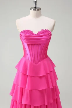 Fuchsia A Line Strapless Corset Tiered Prom Dress com Folhos