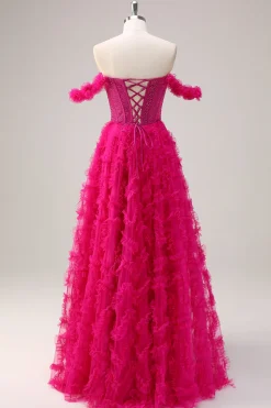 Fuchsia A-Line Tiered Off the Shoulder Long Corset Prom Dress com Missangas