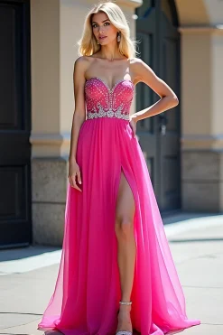 Fuchsia Beads Strapless Uma Linha Tule Prom Dress com Fenda