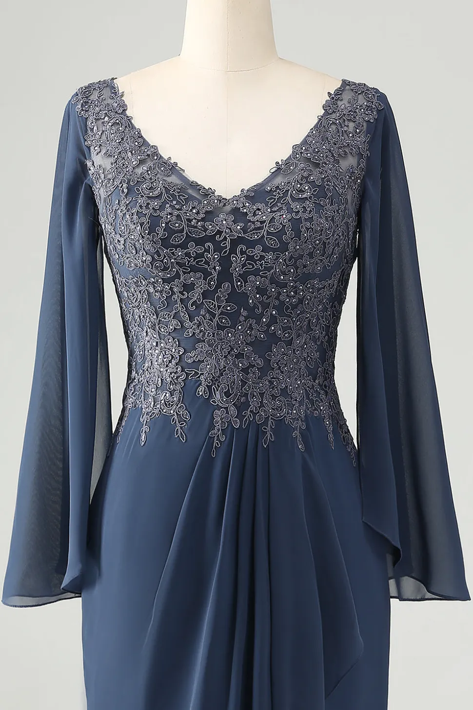 Glitter Crepúsculo Sereia V Pescoço Frisado Mãe da Noiva Vestido com Apliques
