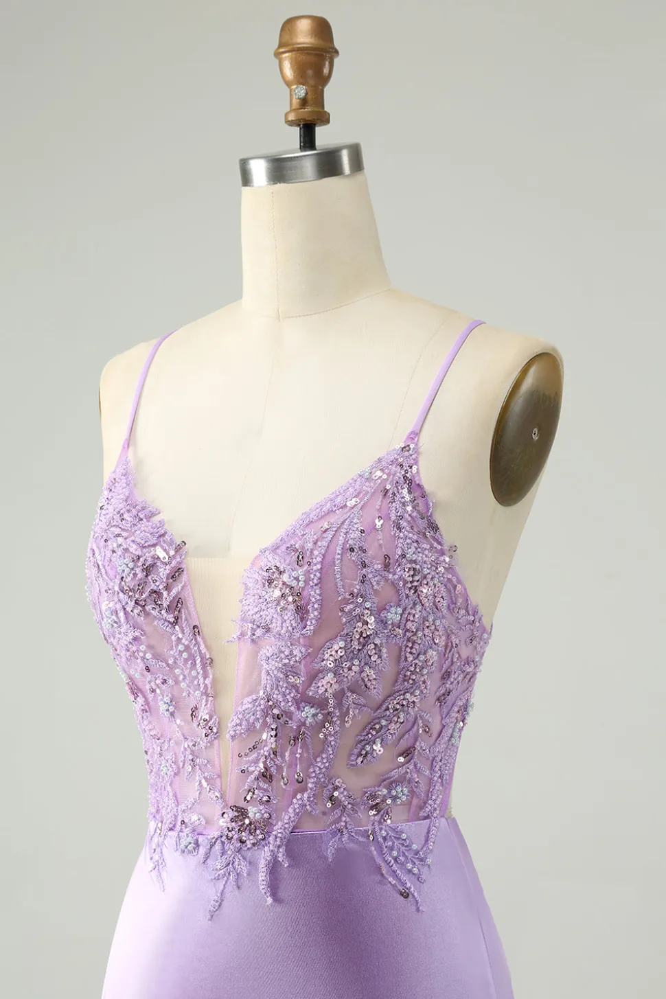 Glitter Roxo V Pescoço Apertado Sequined Appliques Homecoming Dress