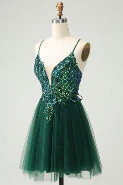 Glitter Verde Escuro A-Line Sequined Appliques V Pescoço Homecoming Dress