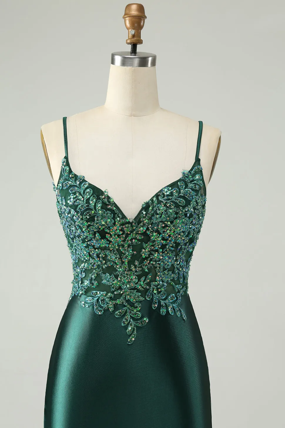 Glitter Verde Escuro Apertado V Pescoço Vestido Curto Homecoming com Sequins