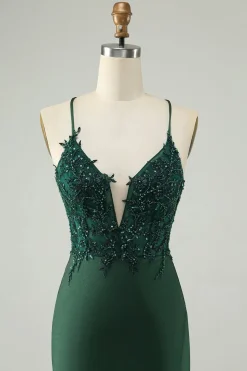 Glitter verde escuro apertado V pescoço frisado Homecoming Dress