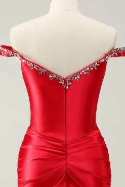 Glitter vermelho frisado fora do ombro cetim apertado homecoming vestido