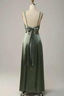 Gola em V Dusty Verde Vestido de Dama de Honor Renda