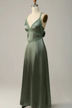 Gola em V Dusty Verde Vestido de Dama de Honor Renda